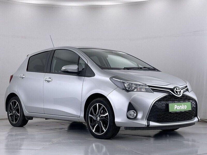 Silver Used 2016 Toyota Yaris Design Hatchback | £9,000 (Fair price) - Image 1/3