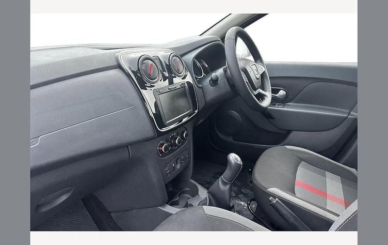 Used Dacia Sandero Stepway 90 HP (66 kW) 2019 Red SUV