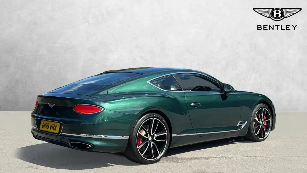Used Bentley Continental 635 HP (467 kW) 2019 Green Coupe
