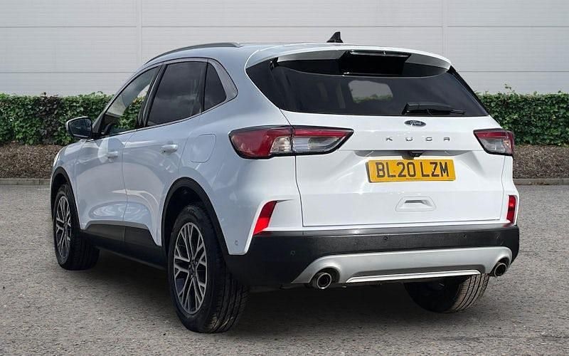 Used Ford Kuga Titanium 150 HP (110 kW) 2020 White SUV