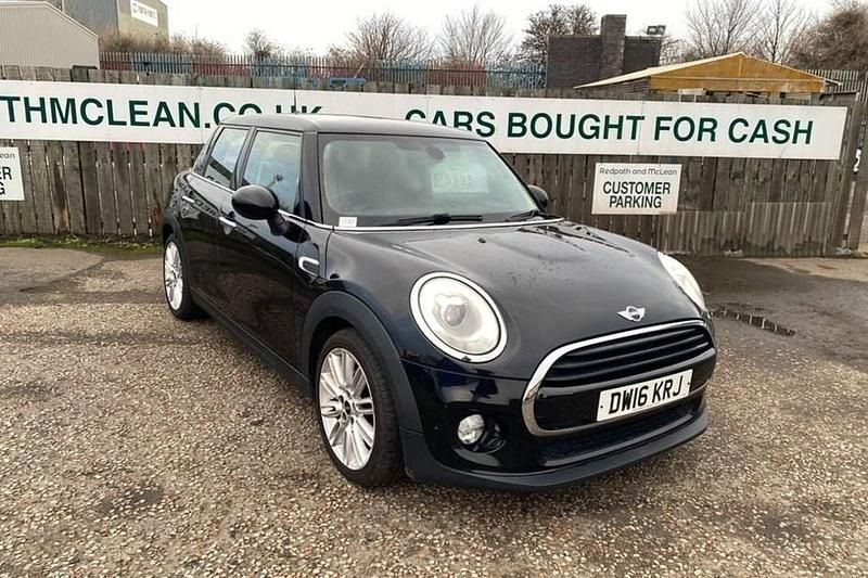 Used Mini Cooper D Hatch 116 HP (85 kW) 2016 Black Hatchback