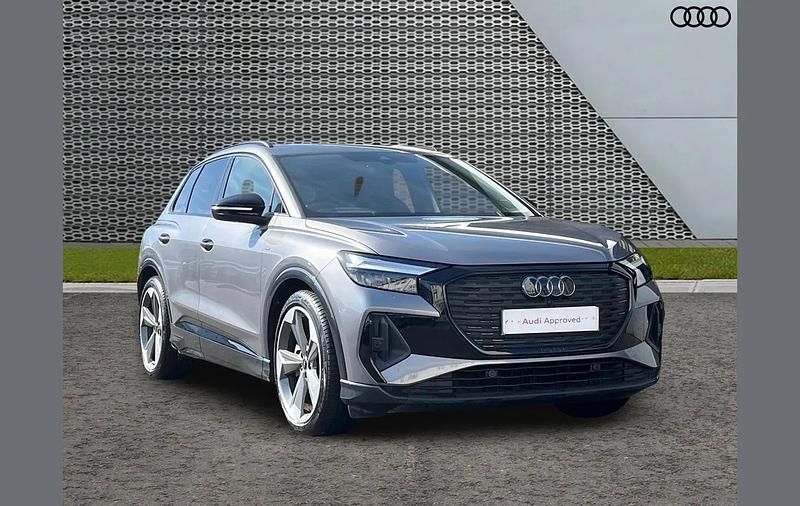 Used Audi Q4 e-tron Black Edition 150 kW (204 HP) 2023 Grey SUV