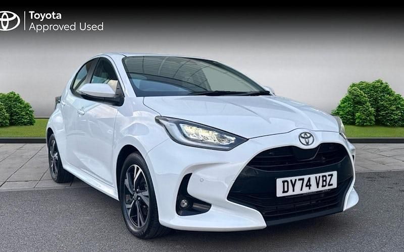 Used Toyota Yaris Hybrid Design 116 HP (85 kW) 2026 Hatchback