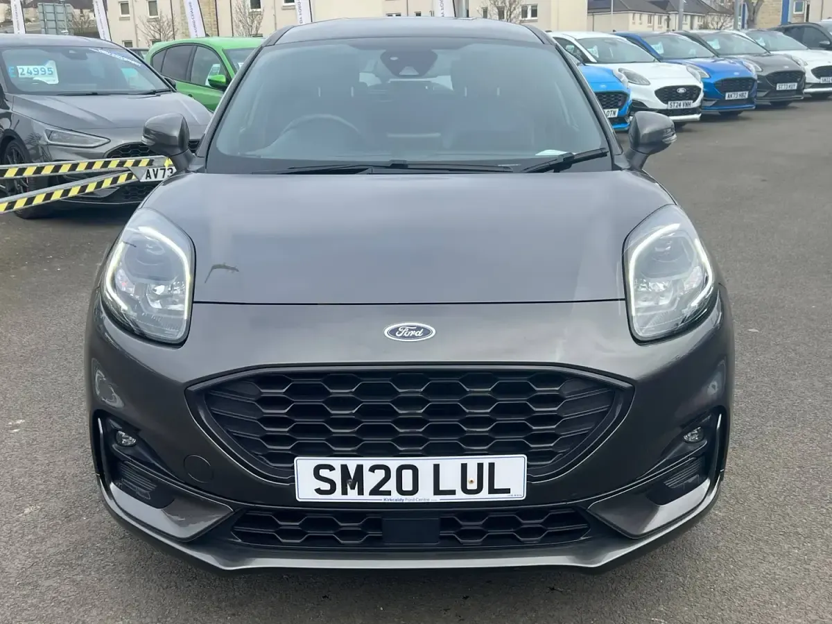 Usado Ford Puma ST-Line X 155 HP (114 kW) 2020 Cinzento SUV
