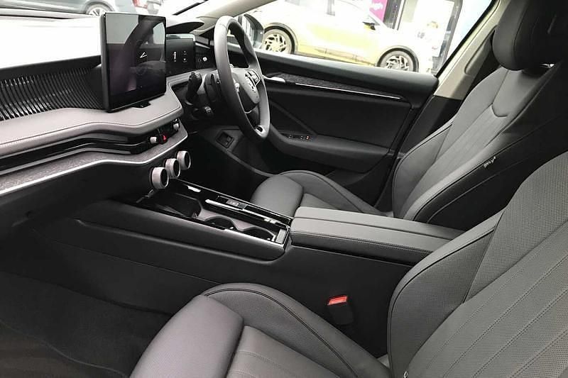 Used Skoda Superb 2024 Green Estate