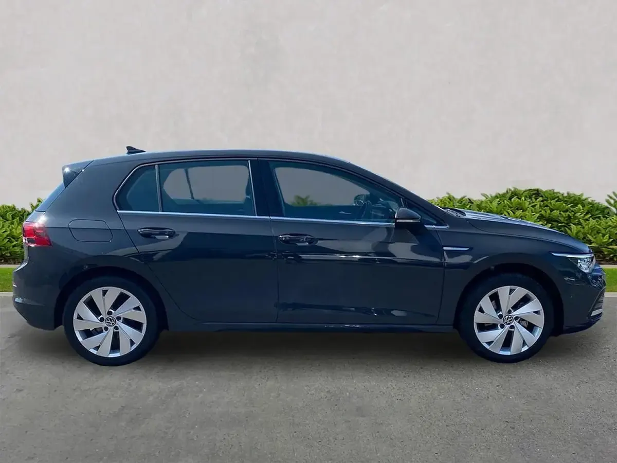 Used VW Golf VIII Style 130 HP (95 kW) 2024 Grey Hatchback