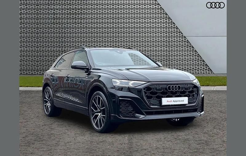 Used Audi Q8 Comfort 334 HP (245 kW) 2025 Black SUV
