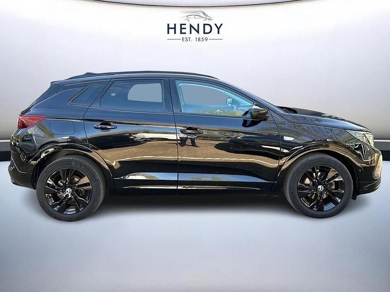 Used Vauxhall Grandland X SRi 128 HP (94 kW) 2022 Black SUV