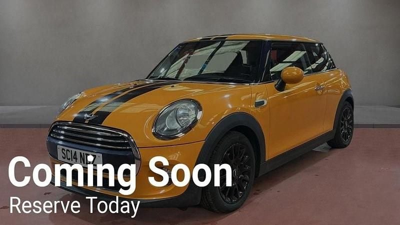 Usado Mini Cooper Hatch 136 HP (100 kW) 2014 Laranja Citadino
