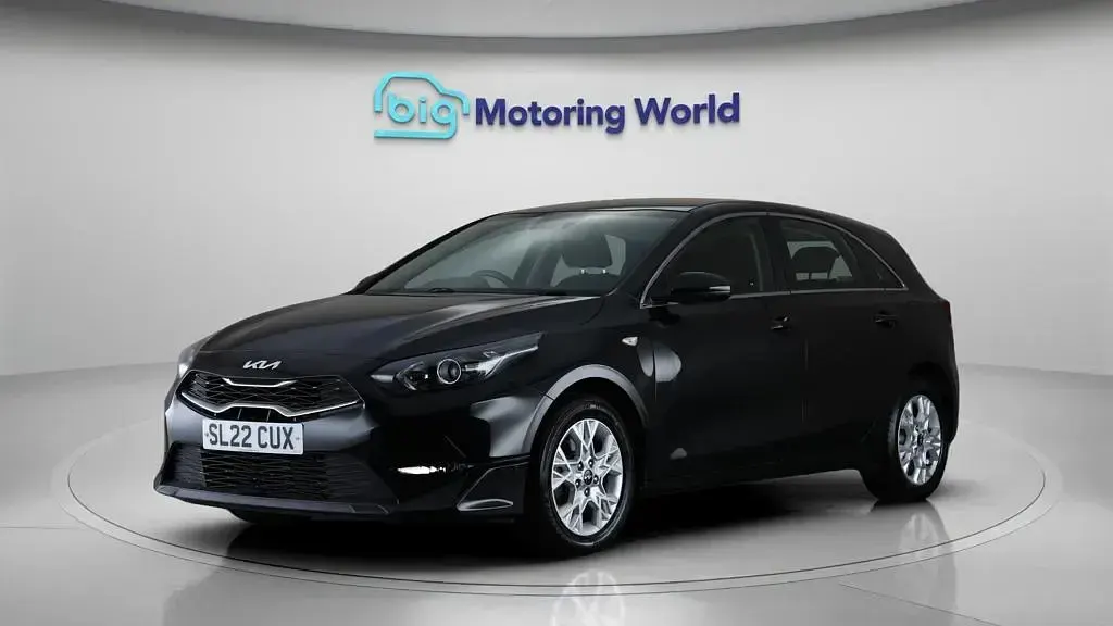 Used Kia Ceed 118 HP (86 kW) 2022 Black Hatchback