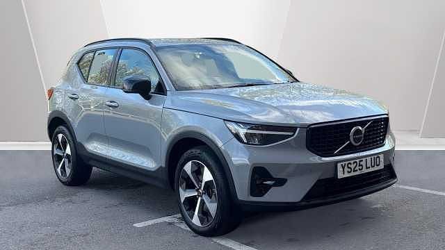 Used Volvo XC40 Plus 197 HP (144 kW) 2025 Grey SUV