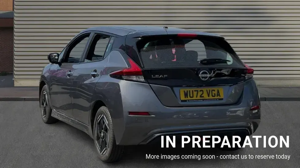 Used Nissan Leaf Acenta 110 kW (150 HP) 2022 Grey Hatchback