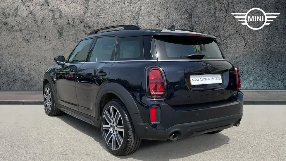 Używany Mini Cooper S Countryman Exclusive 176 KM (129 kW) 2023 Czarny SUV