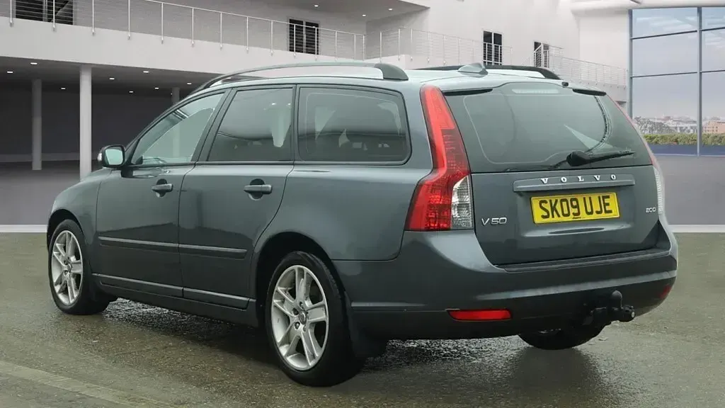 Używany Volvo V50 SE 2009 Szary Kombi