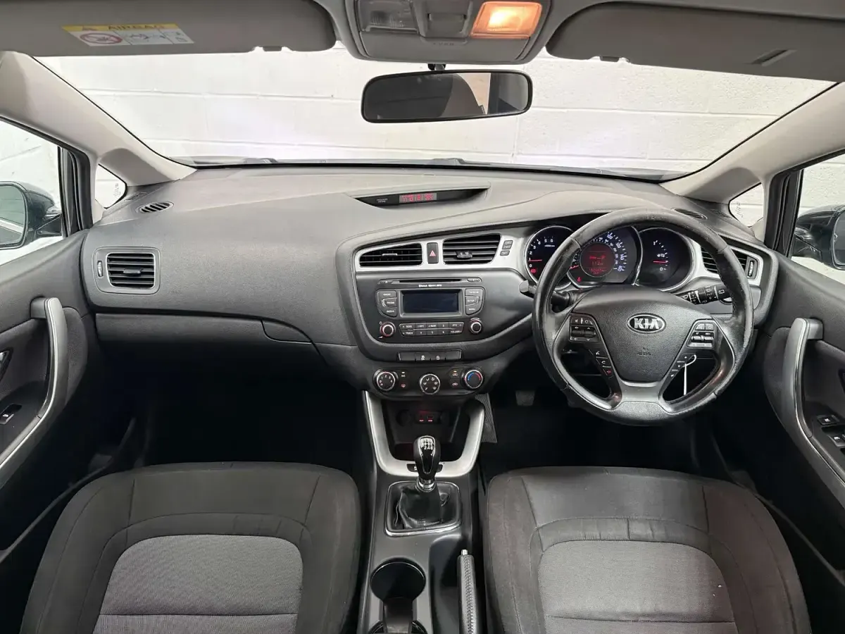 Used Kia Ceed 128 HP (94 kW) 2013 Black Hatchback
