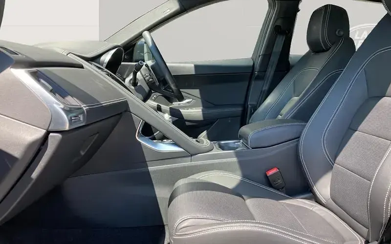 Used Jaguar E-Pace R-Dynamic 204 HP (150 kW) 2024 SUV