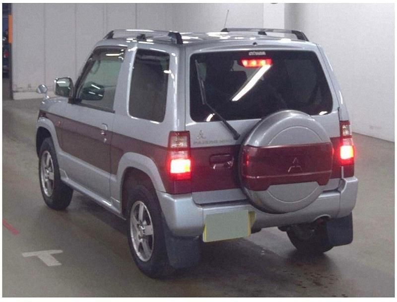 Used Mitsubishi Pajero 2010 Sliver burgundy SUV