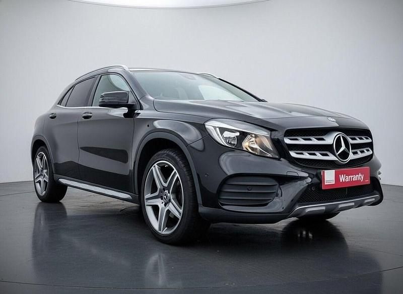 Black Used 2018 Mercedes GLA200 AMG line SUV | £13,480 (Fair price) - Image 1/4