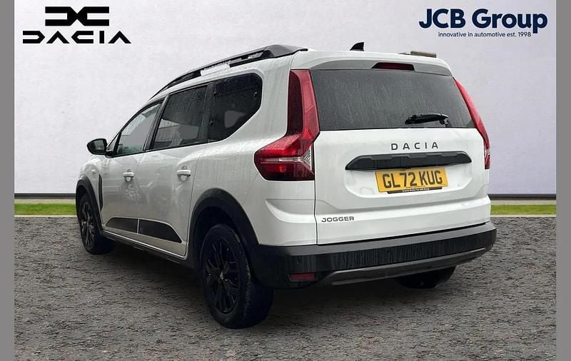 Used Dacia Jogger Extreme 108 HP (79 kW) 2023 White MPV