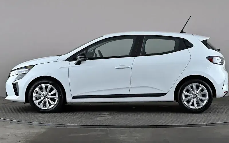 Used Renault Clio Evolution 143 HP (105 kW) 2025 Hatchback