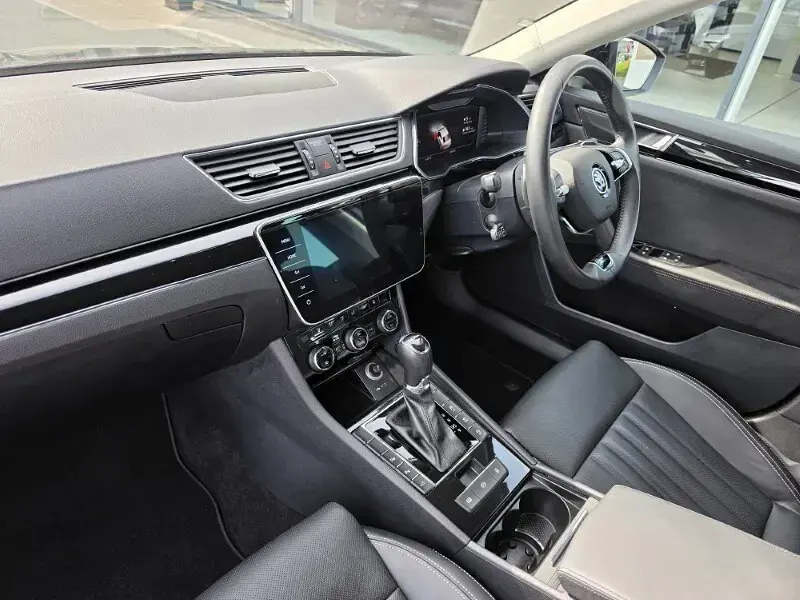Used Skoda Superb 197 HP (144 kW) 2024 Black Hatchback