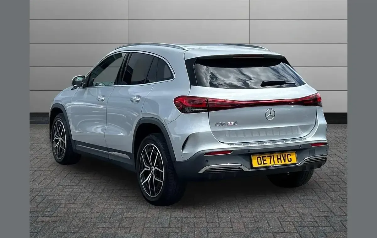 Used Mercedes EQA250 AMG Line Premium 139 kW (190 HP) 2022 Silver SUV