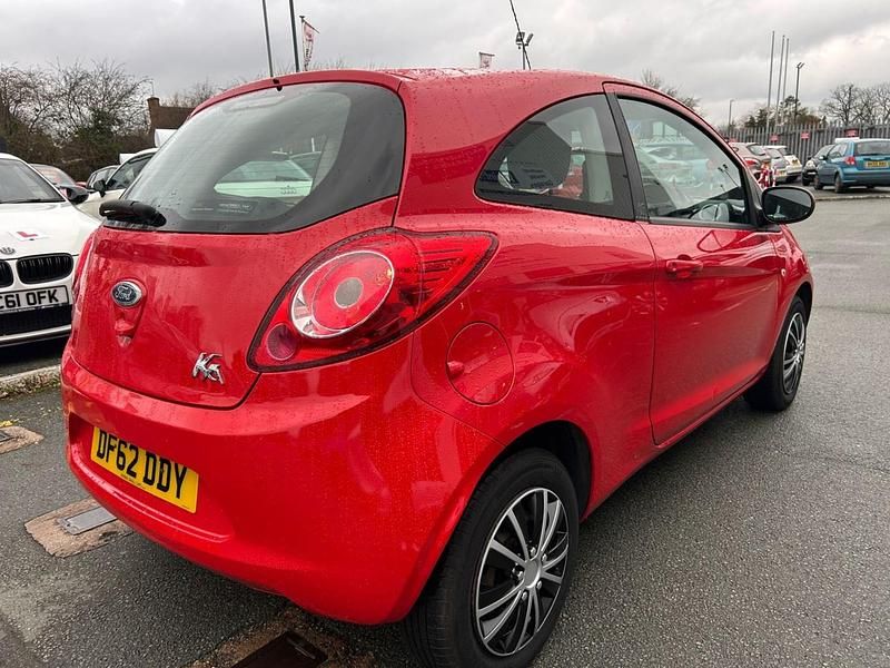 Used Ford Ka 69 HP (50 kW) 2012 Red Hatchback