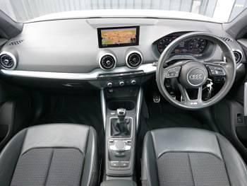 Usado Audi Q2 S-Line 110 CV (80 kW) 2021 Blanco SUV