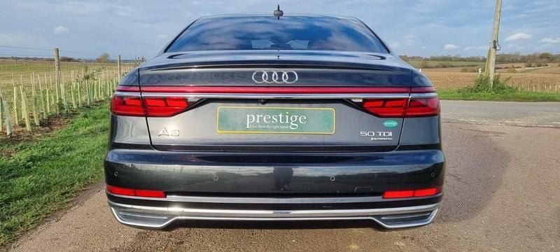 Usado Audi A8 Advanced 2019 Cinzento Sedan
