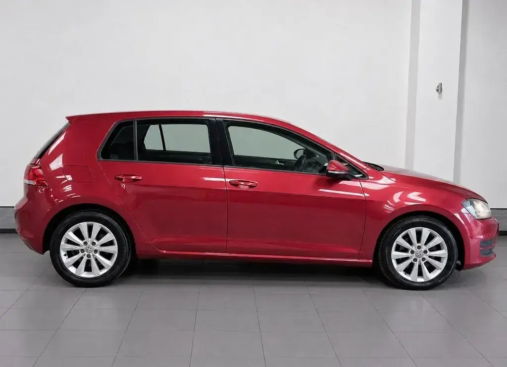 Used VW Golf VII SE 150 HP (110 kW) 2013 Red Hatchback