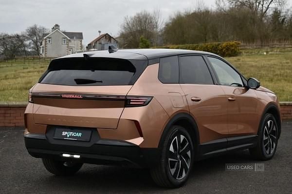 Used Vauxhall Grandland X GSe 136 HP (100 kW) 2025 Brown SUV