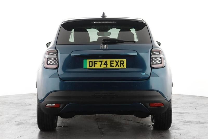 Used Fiat 600E La Prima 113 kW (154 HP) 2024 Green SUV