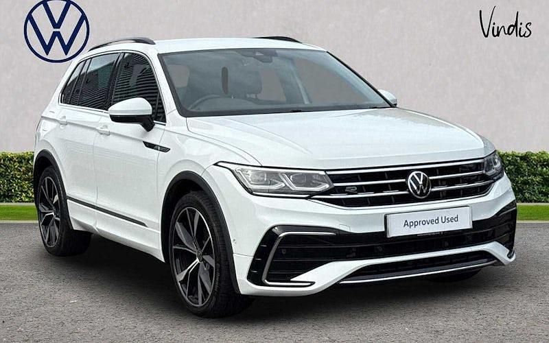 White Used 2022 VW Tiguan R-line SUV | £30,211 (A bit pricey) - Image 1/4