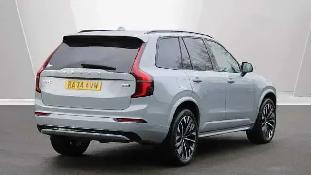 Usado Volvo XC90 Ultra 250 HP (183 kW) 2025 SUV