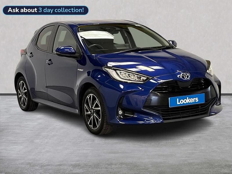 Blue Used 2021 Toyota Yaris Hybrid Design Hatchback | £14,999 (Fair price) - Image 1/4
