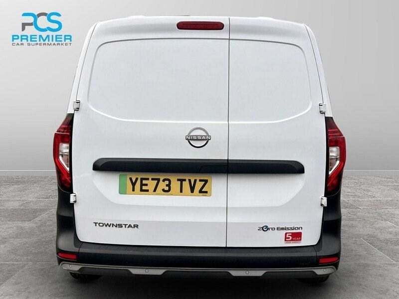 Usado Nissan Townstar Acenta 89 kW (122 HP) 2023 Branco Van