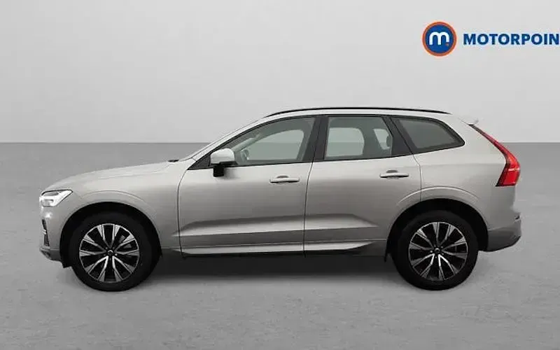 Used Volvo XC60 Core 250 HP (183 kW) 2024 SUV