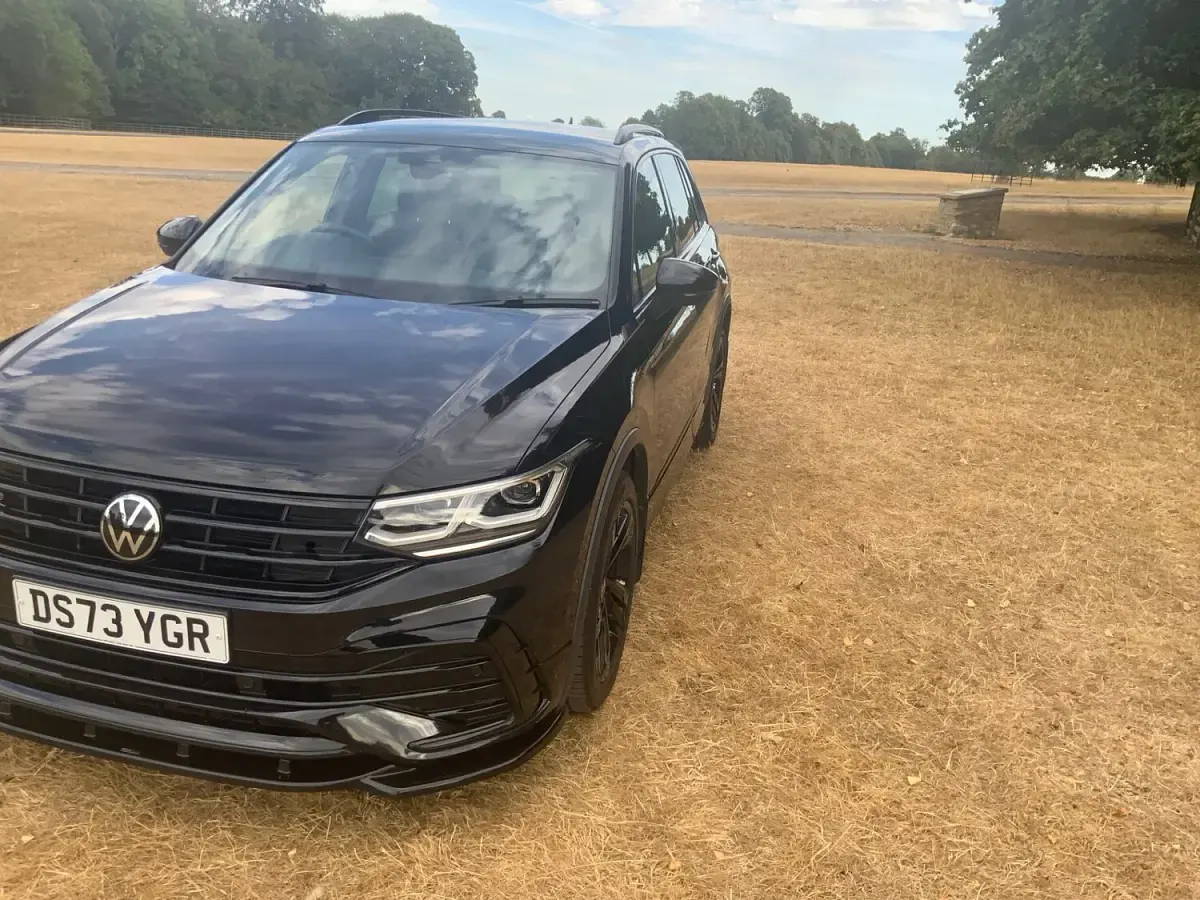 Used VW Tiguan R-line Edition 147 HP (108 kW) 2024 Black SUV