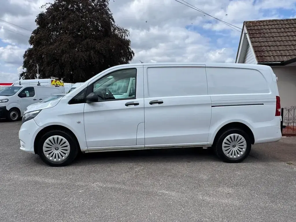 Used Mercedes Vito Progressive 2022 White Van