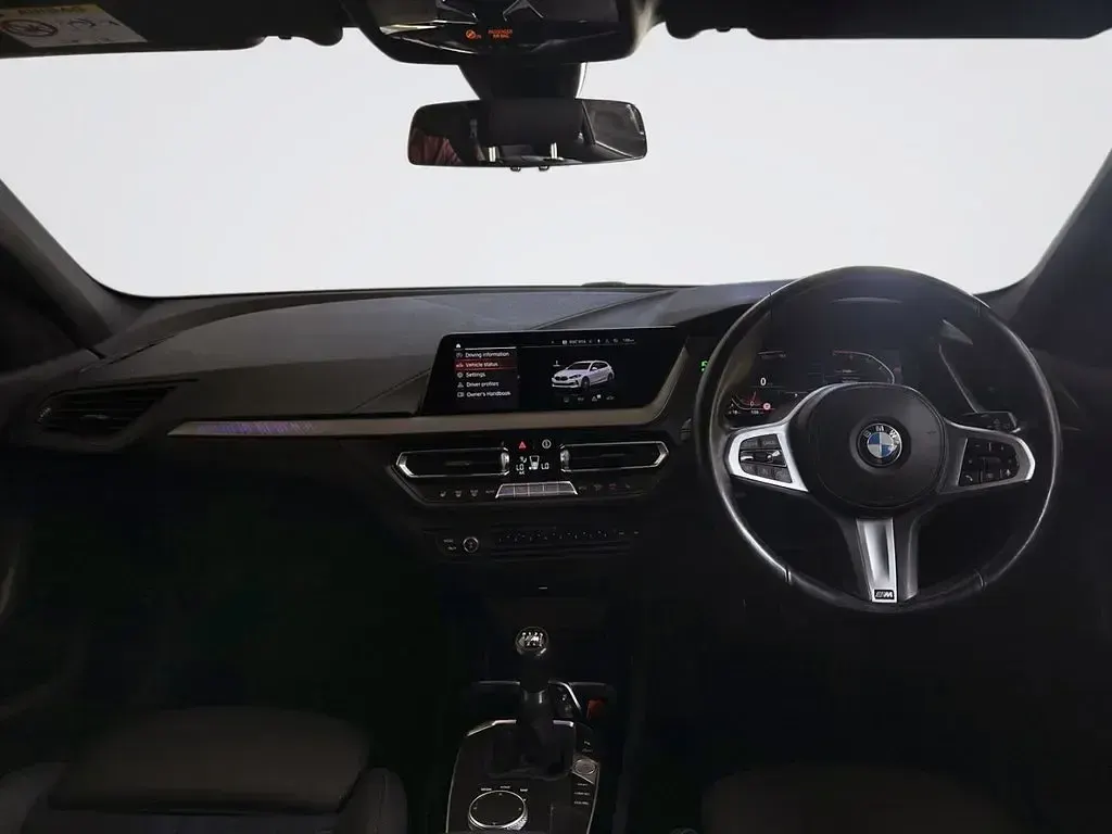 Used BMW 118 M Sport 136 HP (100 kW) 2021 White Hatchback