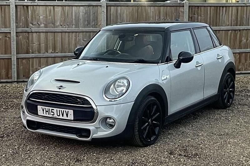 Silver Used 2015 Mini Cooper S Hatch Hatchback | £10,700 (Good price) - Image 1/1
