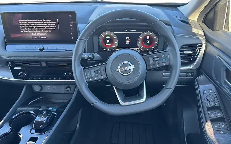 New Nissan X-Trail N-Connecta 213 HP (156 kW) 2025 Grey SUV