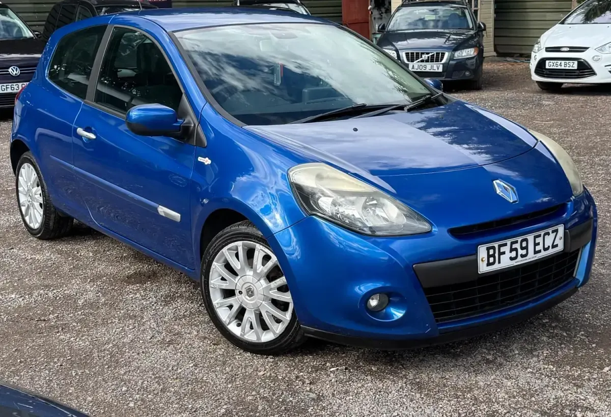 Used Renault Clio II 75 HP (55 kW) 2009 Blue Hatchback