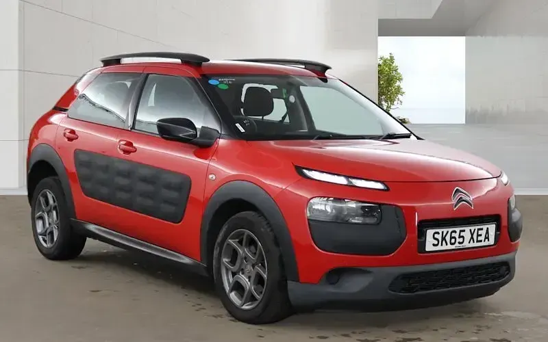 Used Citroën C4 Cactus Feel 99 HP (72 kW) 2015 Hatchback