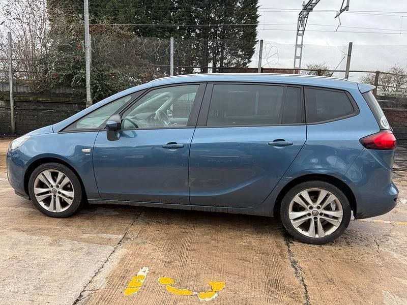 Used Vauxhall Zafira SRi 2015 Blue MPV