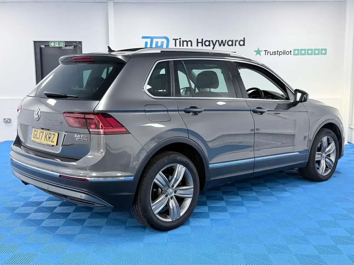 Used VW Tiguan SEL 190 HP (139 kW) 2017 Grey SUV