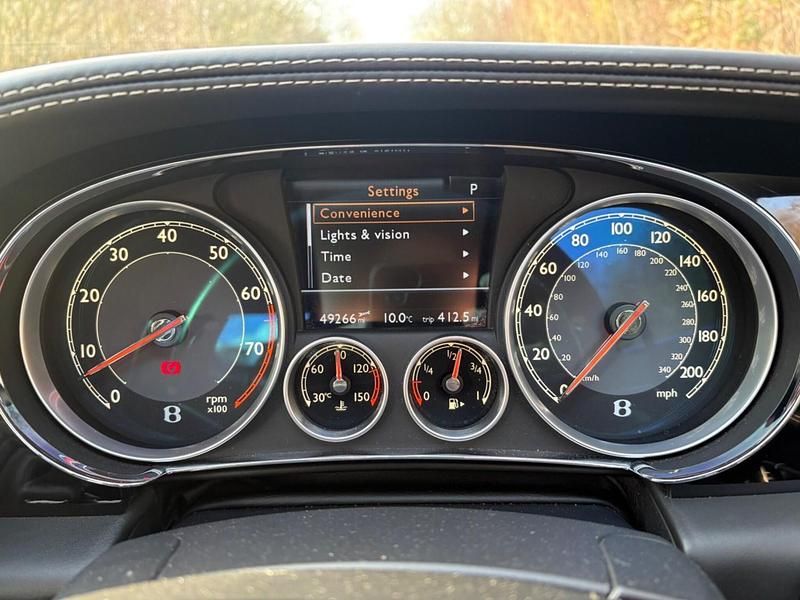 Begagnad Bentley Continental 2013 Svart Cab