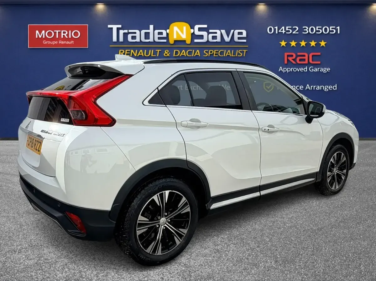 Used Mitsubishi Eclipse 2018 White Hatchback
