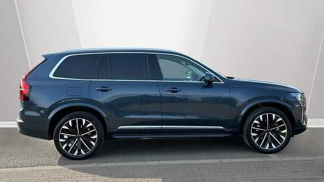 Used Volvo XC90 Ultra 247 HP (181 kW) 2025 Blue SUV