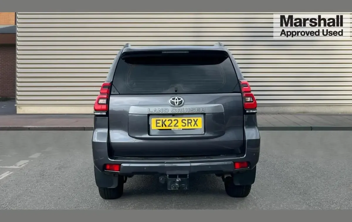 Used Toyota Land Cruiser Active 200 HP (147 kW) 2022 Grey SUV